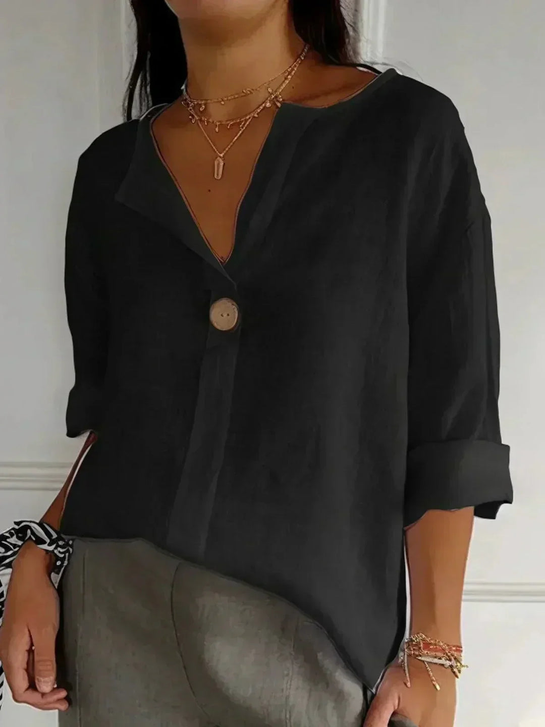 Zamma | Relaxed V Neck Top